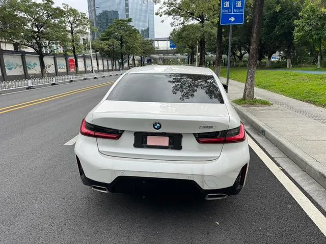 BMW 3 Series 2025 325i M Sports suit exterior photo 5 BMW 3 Series 2025 325i M Sports suit exterior photo 5