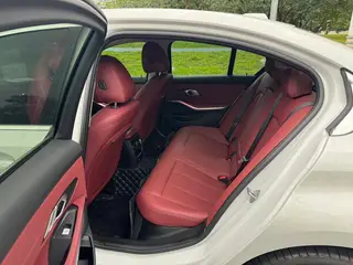 BMW 3 Series 2025 325i M Sports suit interior photo 10 BMW 3 Series 2025 325i M Sports suit interior photo 10