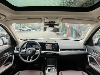 BMW X1 2023 sDrive25Li M Sports suit interior photo 7 BMW X1 2023 sDrive25Li M Sports suit interior photo 7