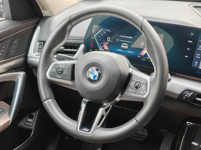 BMW X1 2023 sDrive25Li M Sports suit interior photo 10 BMW X1 2023 sDrive25Li M Sports suit interior photo 10