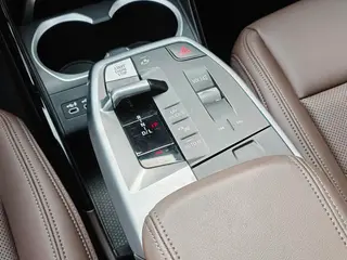 BMW X1 2023 sDrive25Li M Sports suit interior photo 11 BMW X1 2023 sDrive25Li M Sports suit interior photo 11