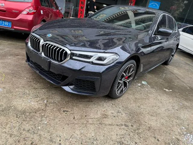 BMW 5 Series 2022 Reforma 530Li Tipo de lujo M Conjunto deportivo exterior foto 1 BMW 5 Series 2022 Reforma 530Li Tipo de lujo M Conjunto deportivo exterior foto 1