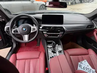 BMW 5 Series 2022 Reforma 530Li Tipo de lujo M Conjunto deportivo interior foto 8 BMW 5 Series 2022 Reforma 530Li Tipo de lujo M Conjunto deportivo interior foto 8