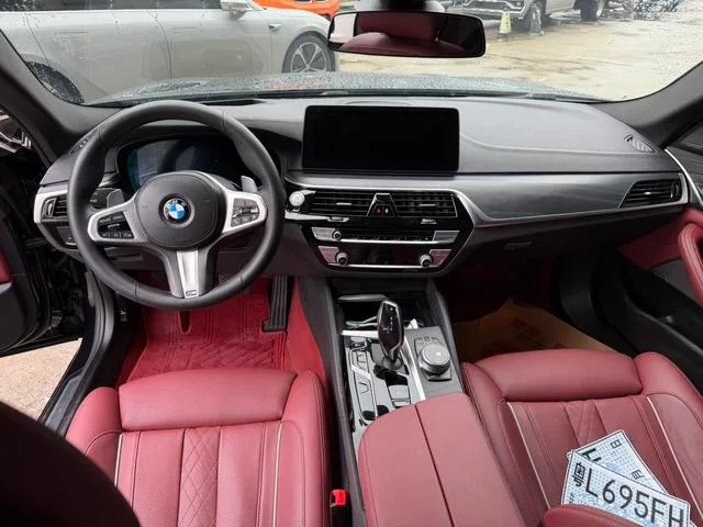 BMW 5 Series 2022 Reforma 530Li Tipo de lujo M Conjunto deportivo interior foto 8 BMW 5 Series 2022 Reforma 530Li Tipo de lujo M Conjunto deportivo interior foto 8