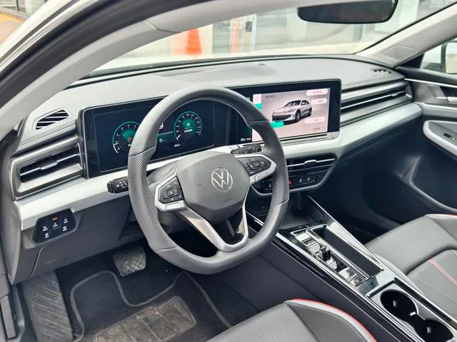 Volkswagen Lamando 2025 Lamando L 280TSI DSG Version épicée cool intérieur photo 10 Volkswagen Lamando 2025 Lamando L 280TSI DSG Version épicée cool intérieur photo 10