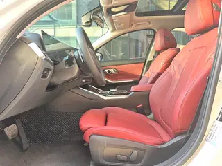 BMW 3 Series 2023 320Li M Conjunto deportivo exterior foto 3 BMW 3 Series 2023 320Li M Conjunto deportivo exterior foto 3