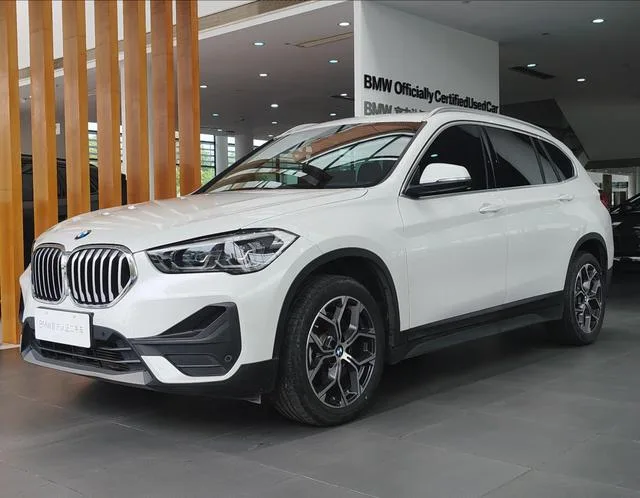 BMW X1 2022 sDrive25Li Лидирующий экстерьер фото 1 BMW X1 2022 sDrive25Li Лидирующий экстерьер фото 1