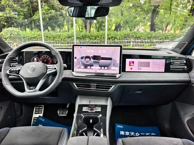 Volkswagen Tiguan L 2024 Pro 380TSI Quatre roues motrices R-Line Version de la sagesse intérieur photo 20