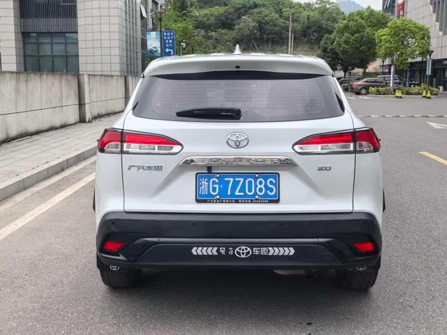 Toyota Frontlander 2023 2.0L CVT Versión líder exterior foto 4