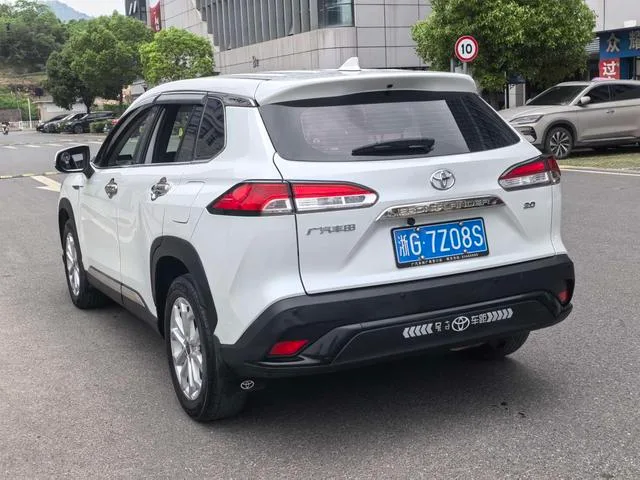 Toyota Frontlander 2023 2.0L CVT Versión líder exterior foto 5