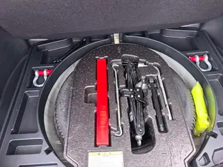 Toyota Frontlander 2023 2.0L CVT Versión líder interior foto 17