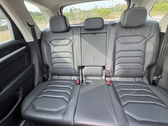 Volkswagen Touareg 2022 2.0TSI Edición Rui Shang interior foto 20