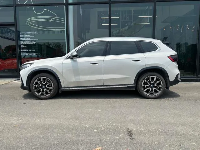 BMW X1 2023 sDrive25Li M Sports suit exterior photo 3 BMW X1 2023 sDrive25Li M Sports suit exterior photo 3