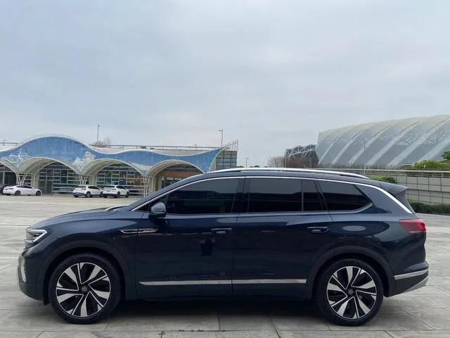 Volkswagen Talagon 2023 380TSI Version de luxe à quatre roues motrices Pro 6 Siège extérieur photo 3