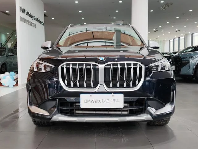 BMW X1 2023 sDrive25Li X Traje de diseño exterior foto 2 BMW X1 2023 sDrive25Li X Traje de diseño exterior foto 2