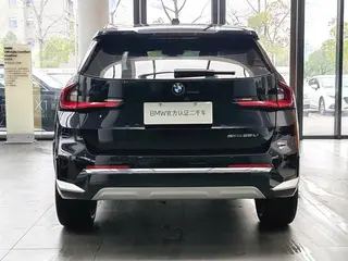 BMW X1 2023 sDrive25Li X Traje de diseño interior foto 13 BMW X1 2023 sDrive25Li X Traje de diseño interior foto 13