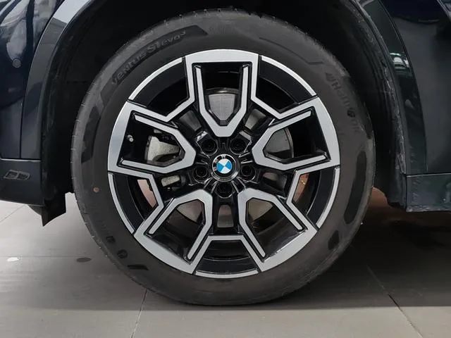 BMW X1 2023 sDrive25Li X Traje de diseño interior foto 16 BMW X1 2023 sDrive25Li X Traje de diseño interior foto 16
