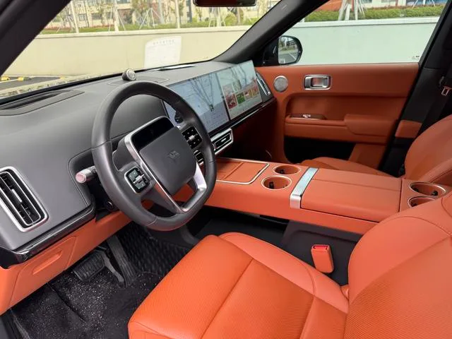 Li Auto L9 2024 Ultra Edición exterior foto 4 Li Auto L9 2024 Ultra Edición exterior foto 4