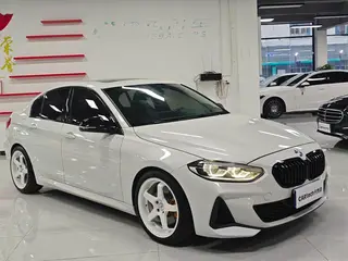 BMW 1 Series 2021 125i M Sports Obsidian Night Edition exterior photo 3 BMW 1 Series 2021 125i M Sports Obsidian Night Edition exterior photo 3
