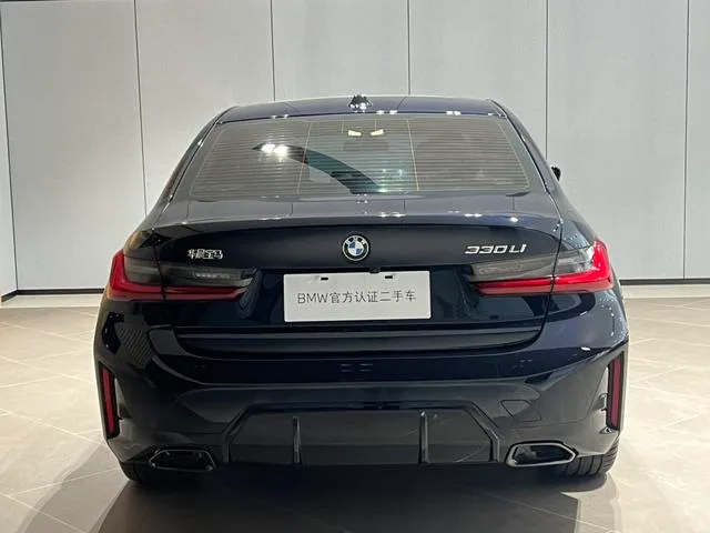 BMW 3 Series 2025 330Li M Set de nuit de sport extérieur photo 7
