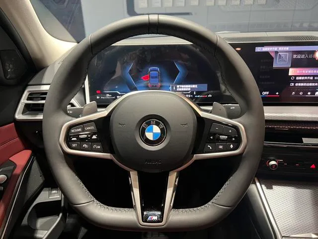 BMW 3 Series 2025 330Li M Set de nuit de sport intérieur photo 10