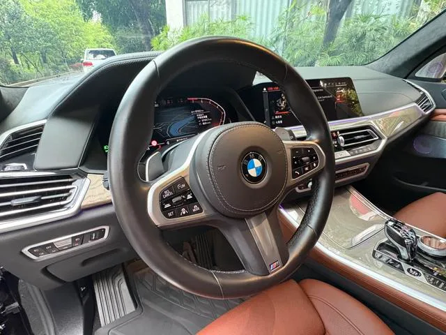 BMW X5 2022 xDrive40i Premium Class M Sports suit interior photo 16 BMW X5 2022 xDrive40i Premium Class M Sports suit interior photo 16
