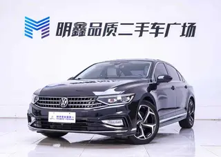 Volkswagen Magotan 2023 200 Десять тысяч памятных изданий 330TSI DSG Люксовый