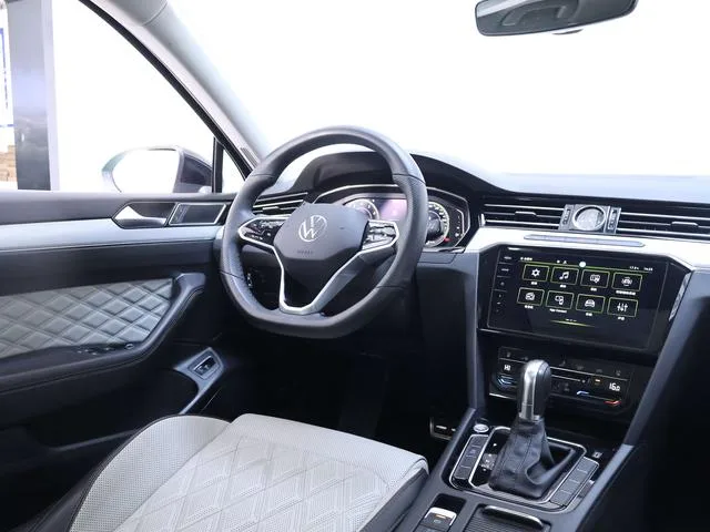Volkswagen Magotan 2023 200 Ten thousand commemorative edition 330TSI DSG Luxury type interior photo 15