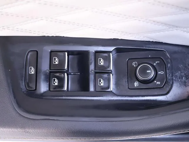 Volkswagen Magotan 2023 200 Ten thousand commemorative edition 330TSI DSG Luxury type interior photo 18