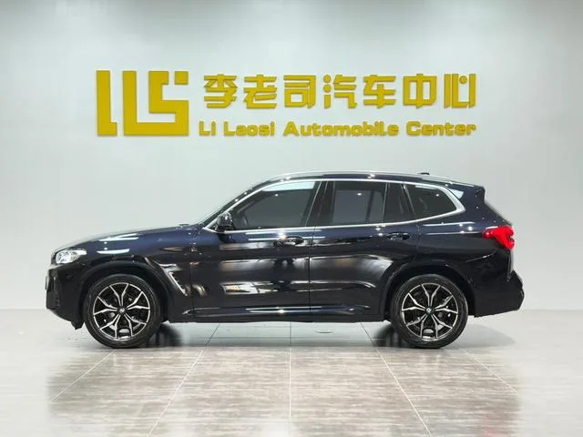 BMW X3 2022 xDrive25i M Conjunto deportivo exterior foto 4