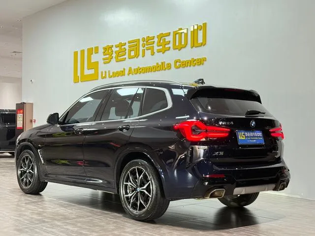 BMW X3 2022 xDrive25i M Conjunto deportivo exterior foto 5