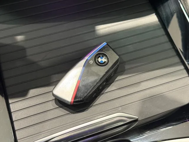 BMW X3 2022 xDrive25i M Conjunto deportivo interior foto 11