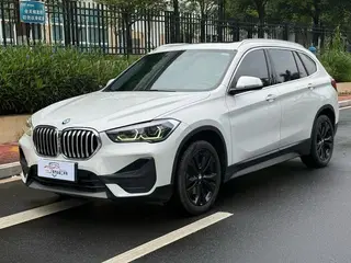BMW X1 2020 sDrive20Li Style tendance extérieur photo 1 BMW X1 2020 sDrive20Li Style tendance extérieur photo 1