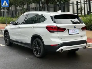 BMW X1 2020 sDrive20Li Style tendance extérieur photo 4 BMW X1 2020 sDrive20Li Style tendance extérieur photo 4