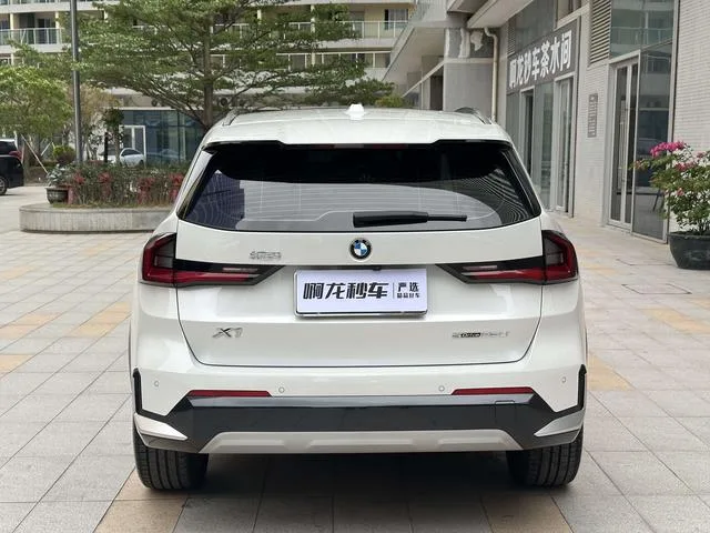 BMW X1 2023 sDrive25Li X Traje de diseño exterior foto 7 BMW X1 2023 sDrive25Li X Traje de diseño exterior foto 7