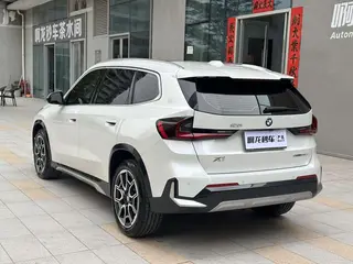 BMW X1 2023 sDrive25Li X Traje de diseño exterior foto 8 BMW X1 2023 sDrive25Li X Traje de diseño exterior foto 8