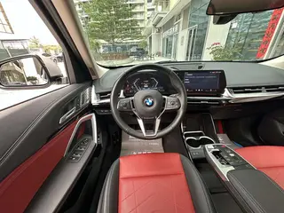 BMW X1 2023 sDrive25Li X Traje de diseño interior foto 18 BMW X1 2023 sDrive25Li X Traje de diseño interior foto 18