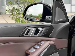 BMW X5 2022 Reforma xDrive 30Li Tipo de lujo M Conjunto deportivo exterior foto 10 BMW X5 2022 Reforma xDrive 30Li Tipo de lujo M Conjunto deportivo exterior foto 10