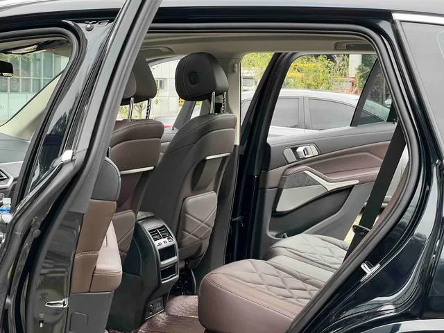 BMW X5 2022 Reforma xDrive 30Li Tipo de lujo M Conjunto deportivo interior foto 15 BMW X5 2022 Reforma xDrive 30Li Tipo de lujo M Conjunto deportivo interior foto 15