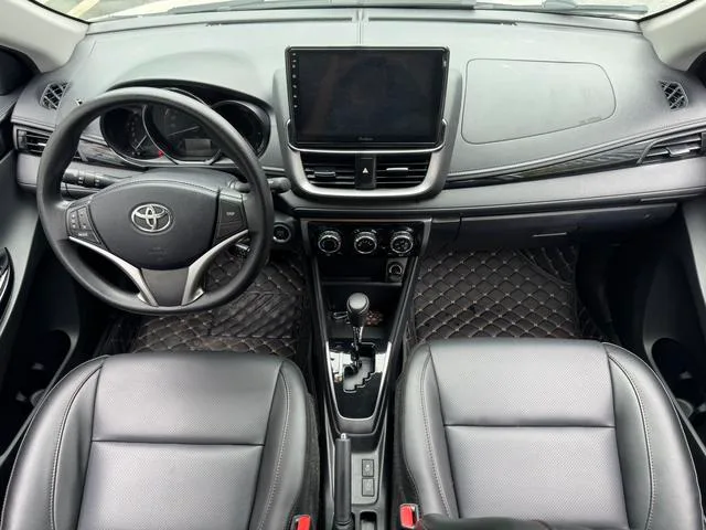 Toyota Yaris L 2022 Charmant X 1.5L CVT Luxe PLUS Version intérieur photo 13