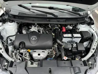 Toyota Yaris L 2022 Charmant X 1.5L CVT Luxe PLUS Version intérieur photo 16