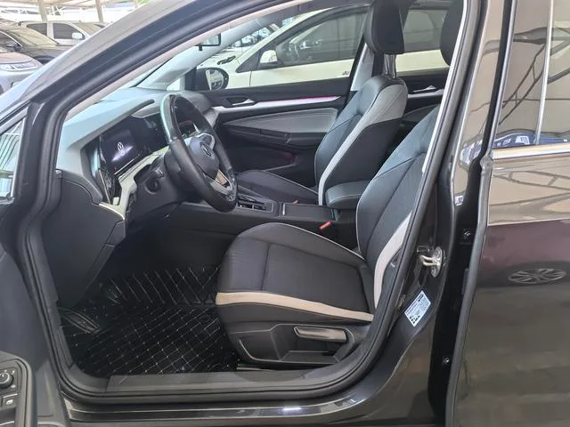 Volkswagen Golf 2021 280TSI DSG Pro Primera versión exterior foto 5