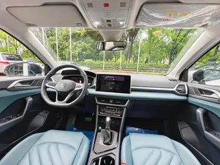 Volkswagen Tharu 2024 300TSI Two-Drive Crescent Edition interior photo 9