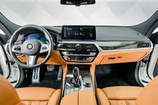 BMW 6 Series GT 2022 630i M Sports suit interior photo 13