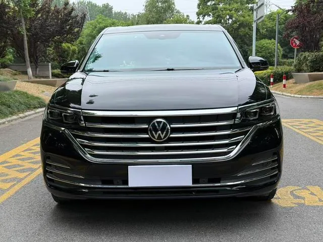 Volkswagen Viloran 2023 380TSI Versión de lujo exterior foto 2 Volkswagen Viloran 2023 380TSI Versión de lujo exterior foto 2