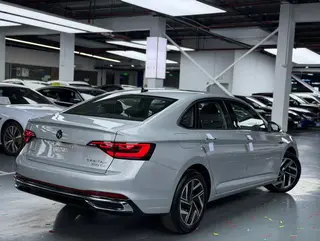 Volkswagen Sagitar 2024 300TSI DSG Version transcendée intérieur photo 7