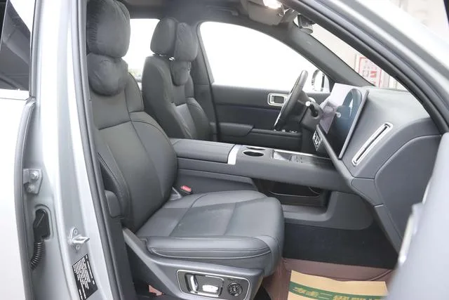Li Auto L7 2024 Pro Edición interior foto 17 Li Auto L7 2024 Pro Edición interior foto 17
