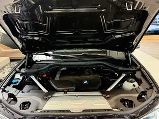 BMW X3 2022 Модификация xDrive25i M Спортивный костюм интерьер фото 16 BMW X3 2022 Модификация xDrive25i M Спортивный костюм интерьер фото 16