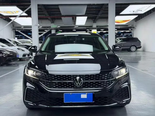 Volkswagen Passat 2025 outstanding 380TSI Star Dragon Edition exterior photo 2 Volkswagen Passat 2025 outstanding 380TSI Star Dragon Edition exterior photo 2