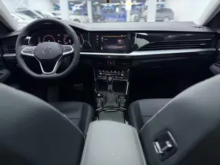 Volkswagen Passat 2025 outstanding 380TSI Star Dragon Edition exterior photo 5 Volkswagen Passat 2025 outstanding 380TSI Star Dragon Edition exterior photo 5